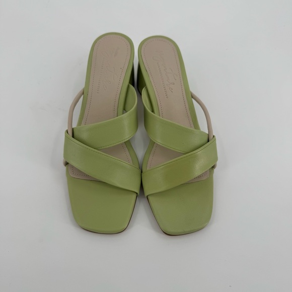 Journee Signature Collection Women's Green Leather Jossette Heeled Sandals Size - Picture 5 of 10